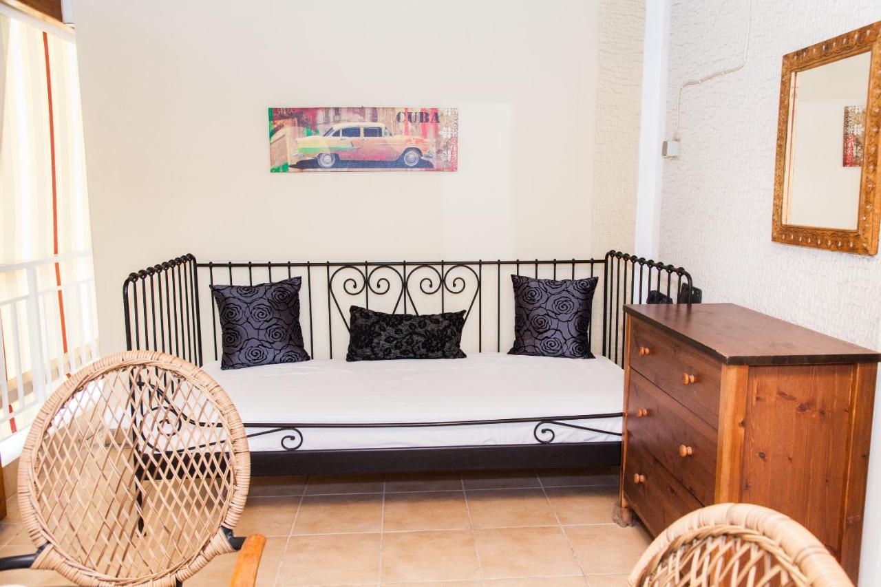 Amazing Apartment With View! Pireus Exteriör bild