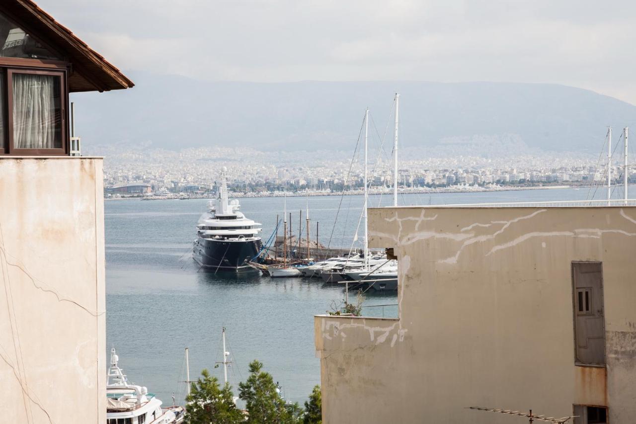Amazing Apartment With View! Pireus Exteriör bild