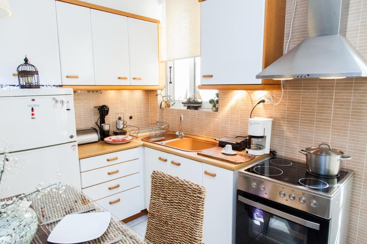Amazing Apartment With View! Pireus Exteriör bild